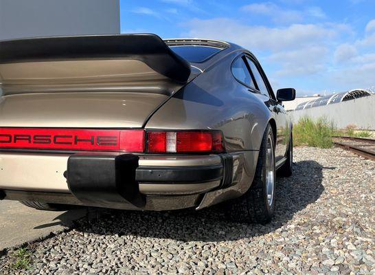 SOLD:
1980 Porsche 911 SC- Weissach Edition