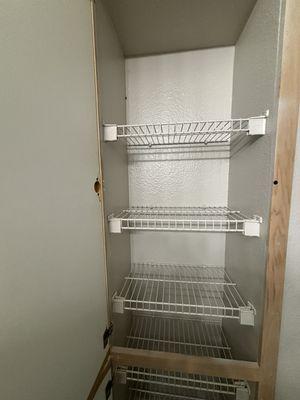 Hollister Place Apartments