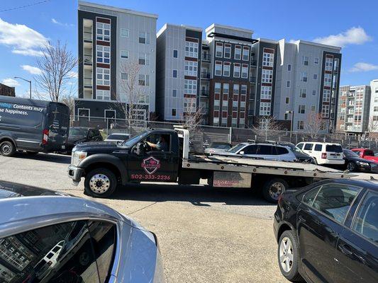 Platinum Towing & Recovery