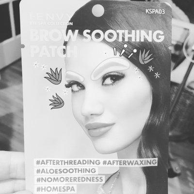 Soothing eyebrow pads