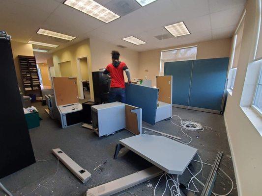 DMV / PA Moving & Hauling