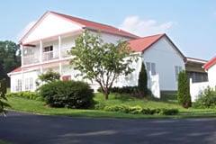 Lucky Stars Country Kennels LLC