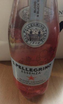 S.Pellegrino Essenza Blood Orange & Black Raspberry