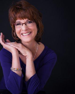 Portrait by Paulina Gwaltney