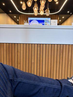 I've been waiting here for over an hour for my appointment