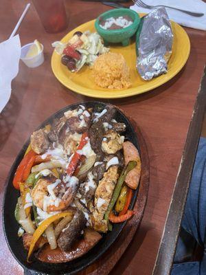 Mixed grill fajitas