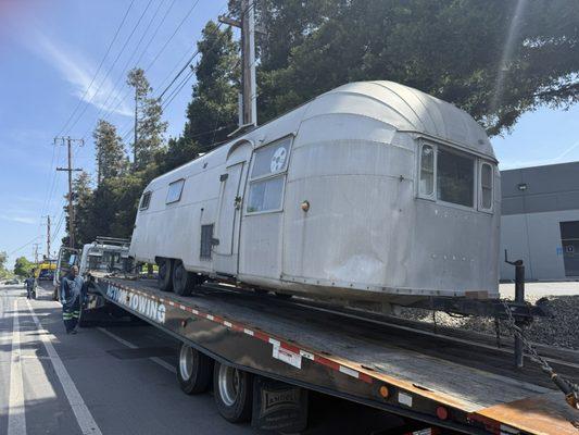 30ft airstream trailer