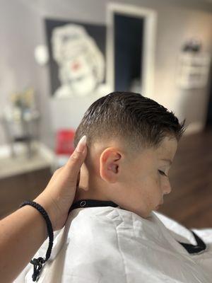 Prestigious Barber Parlor