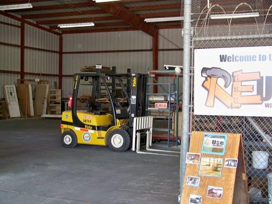 We have a fork lift available for both loading and unloading materials.