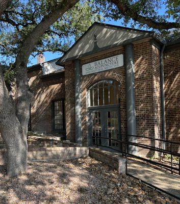 Balance Acupuncture and Natural Medicine