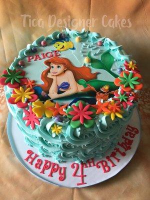 Your young one will feels under the sea with this mermaid cake