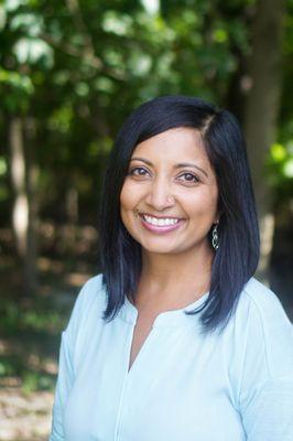 Dr. Mikhila Wildey - couples therapist and psychologist