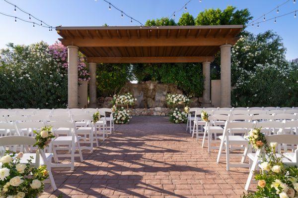 Colby Falls by Wedgewood Weddings