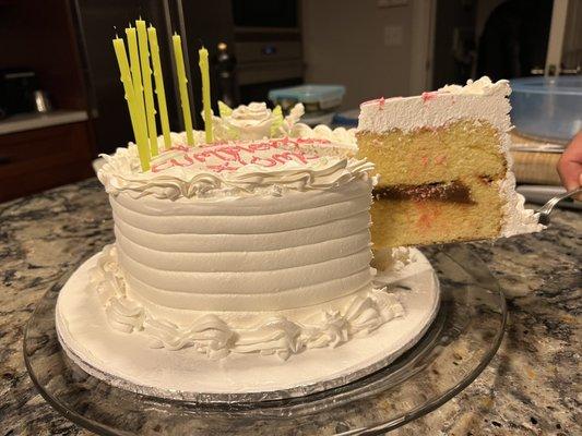 Marie Dominican Cake's & Deli