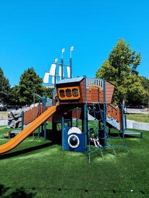 Ballard Commons Park