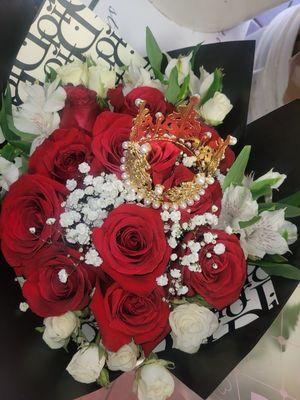 Leon's Flowers and party supplies