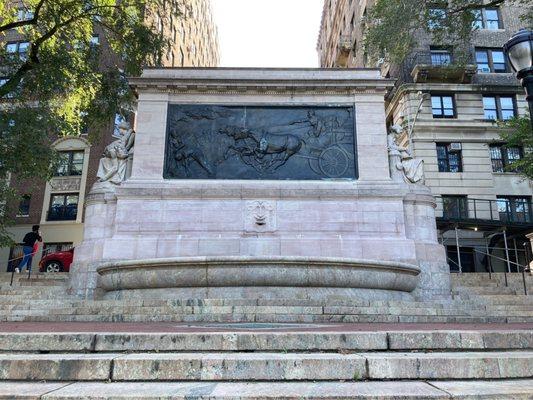 Monument Hero & Dead Fire Department