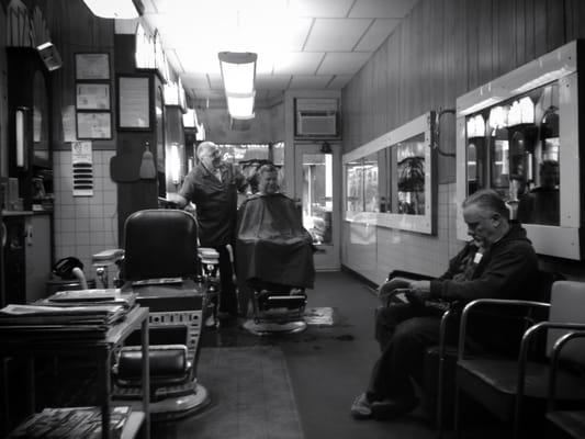 Fred's Barber Shop