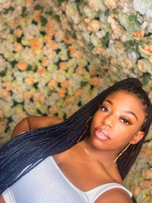 Miami vibes, lashes are top tier. Can not compete.