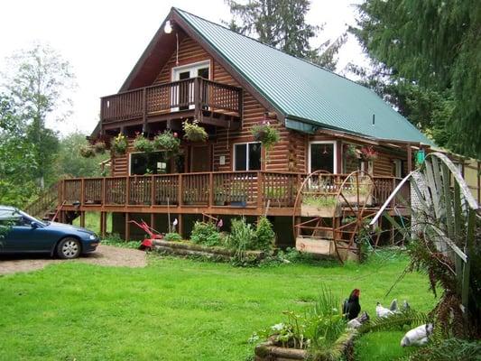 Wolf Den Cabin Rental