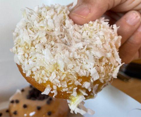 Island Broad (lemon, coconut)