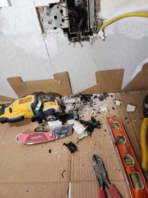 Leo’s Electric & More