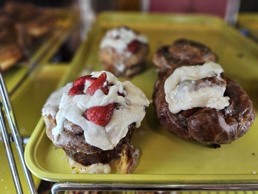 Pam's Donuts & Frozen Yogurt