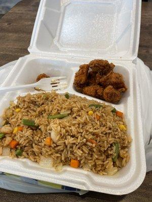 Shrimp rice, boneless wings. Not very good