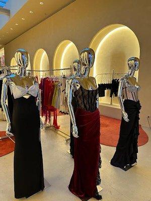 Miss Circle New Yor Dress Store For All Occasions