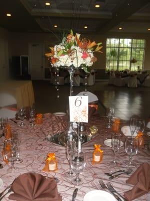 Shaw table centerpiece