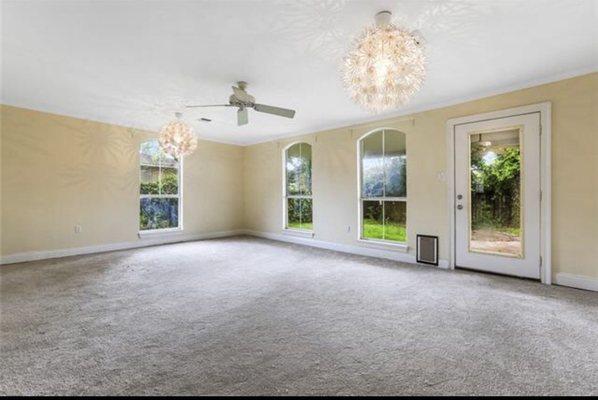 Spacious den 2904 Belmont pl. open house today!! 12-2pm