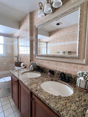 K &B Supreme Cleaning