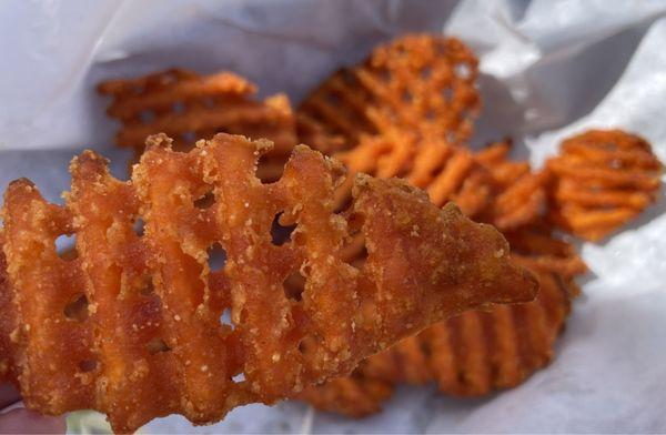 572 Social Kitchen and Lounge