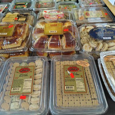 Chickpea cookies, rice cookies, assorted cookies, etc