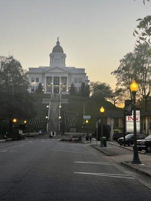 Jackson County Courthouse - Blue Ridge Inn