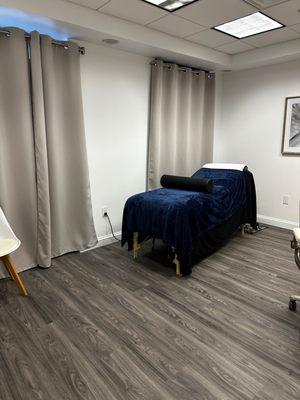 Our beautiful new office at Queen Creek and Alma School, in the heart of Ocotillo!