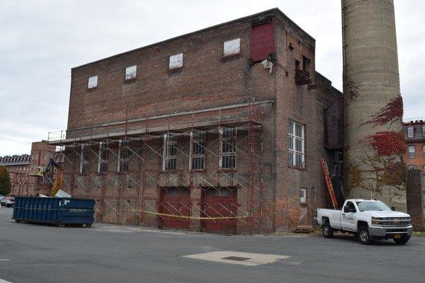 Lewis Lawn Care & Masonry