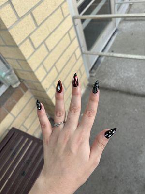 Halo Nails