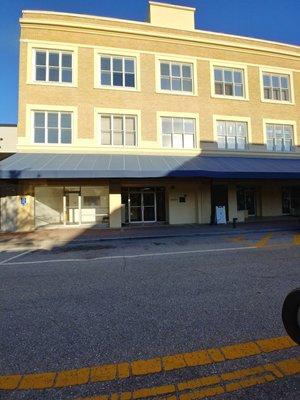 Located in downtown Bradenton off 13th Street 1 block West of the Manatee County Courthouse