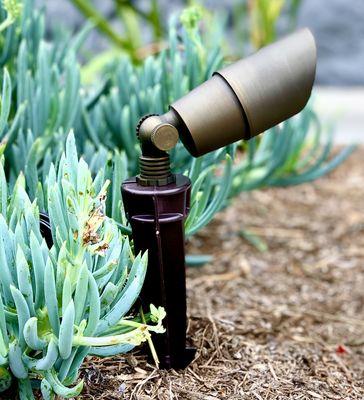 LED brass spotlight- SPB01 5.25" x 2.125"