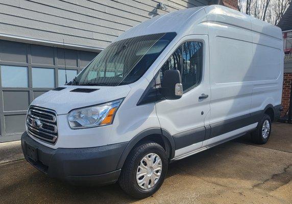 Dynamic Courier Solutions