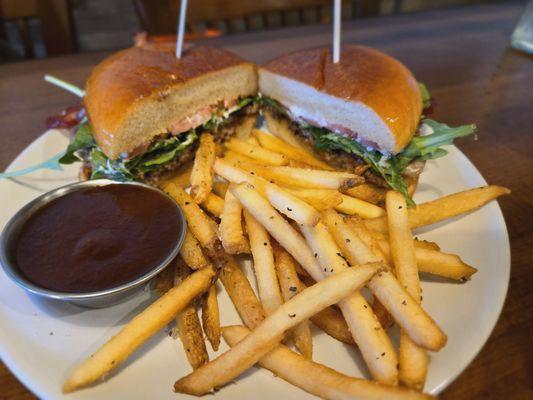 Ella's Kitchen + Wine Bar