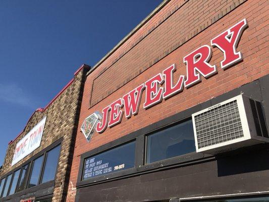 Exterior of jewelry shop