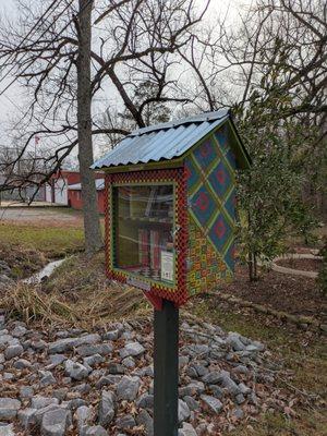 Little Free Library, Mentone