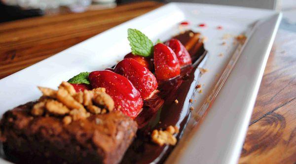 Brownie in Strawberry Sauce