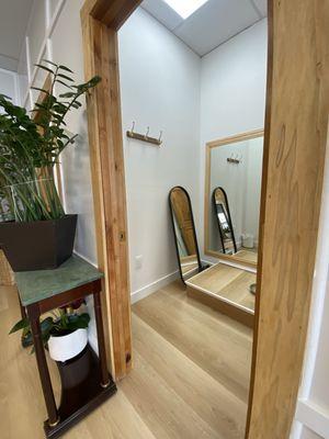 Monika's California Apparel & Alterations