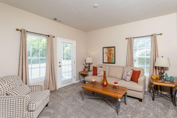 WoodsEdge Apartment Homes