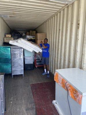 Apro Cleaning to the Max