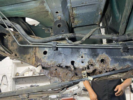 Lightning Auto Collision Center