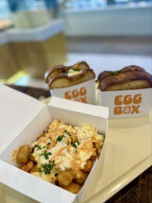 Tom N Toms Coffee & Eatery